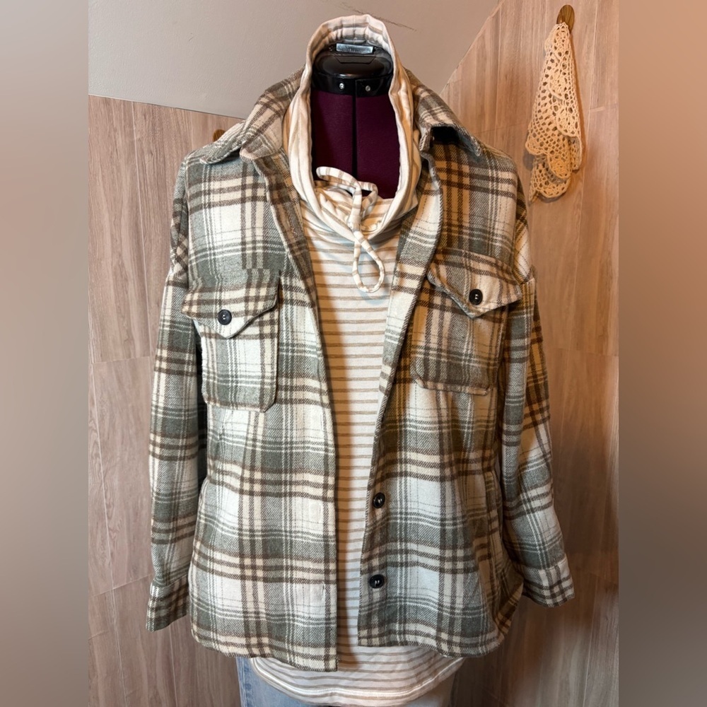 Pink Lily Plaid Utility Flannel Jacket - Green and Tan